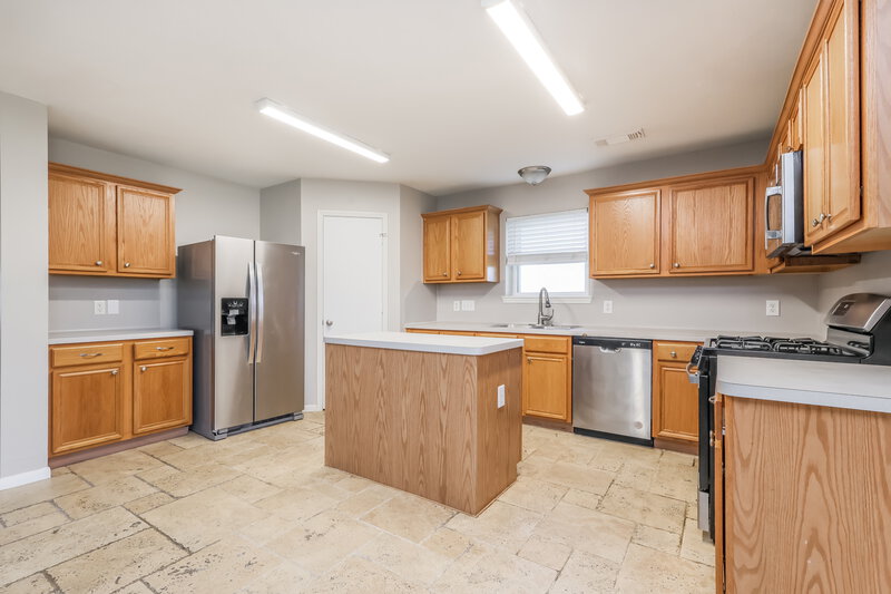 2,095/Mo, 29226 Spring Mist Dr Spring, TX 77386 Kitchen View 2