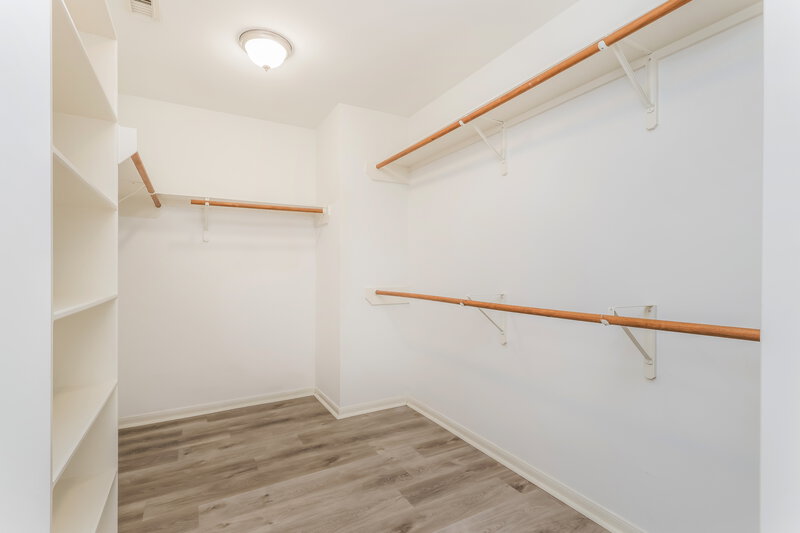 2,095/Mo, 29226 Spring Mist Dr Spring, TX 77386 Walk In Closet View