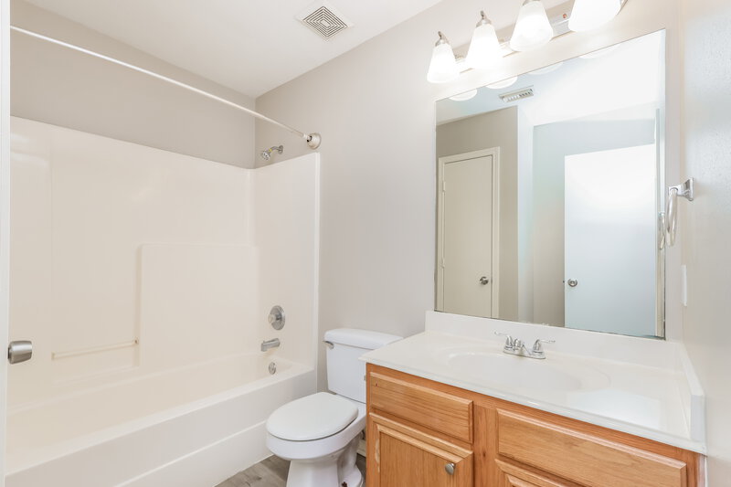 2,095/Mo, 29226 Spring Mist Dr Spring, TX 77386 Bathroom View