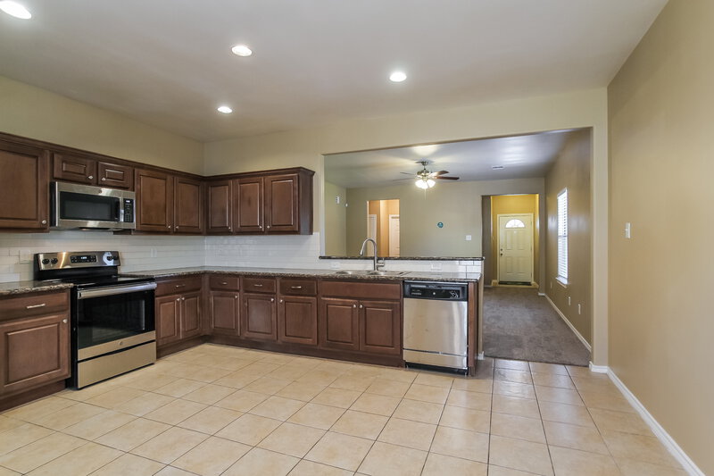 1,810/Mo, 24122 Alivia Ct Spring, TX 77373 Dining Room View 2