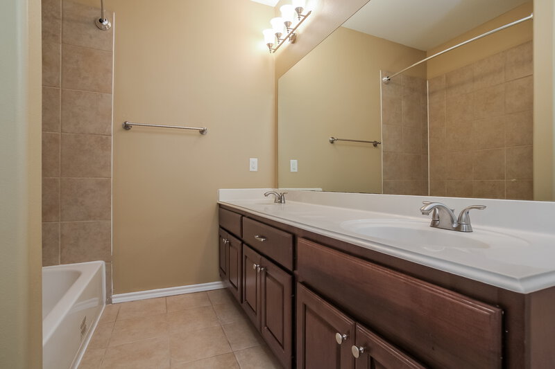 1,810/Mo, 24122 Alivia Ct Spring, TX 77373 Main Bedroom View