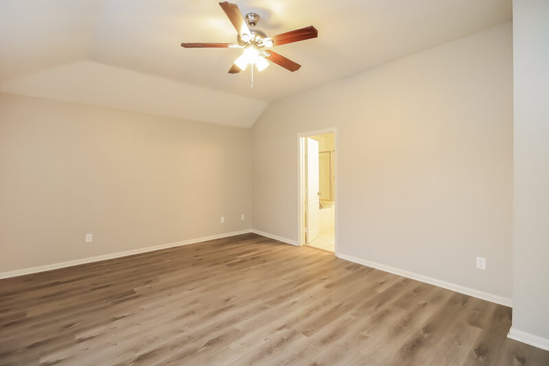 2,360/Mo, 14210 Andrea Way Ln Houston, TX 77083 Main Bedroom View