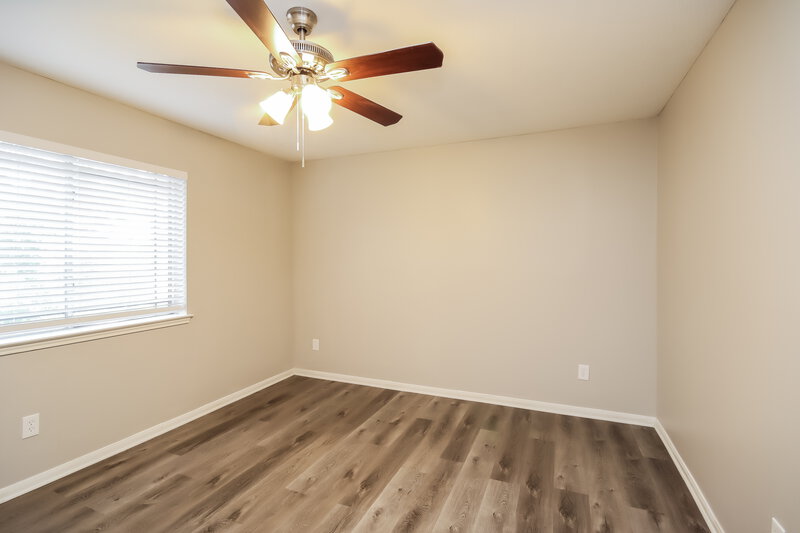 2,360/Mo, 14210 Andrea Way Ln Houston, TX 77083 Bedroom View 3