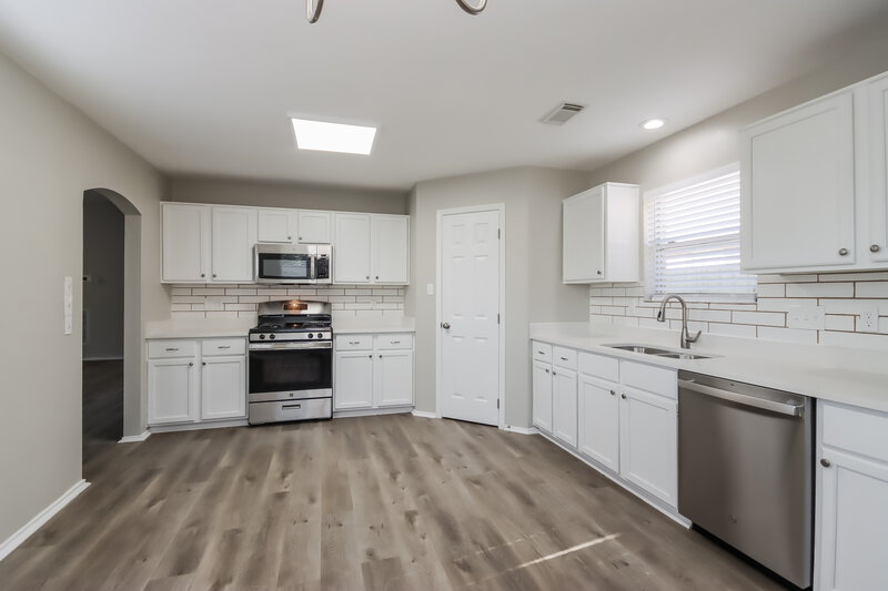 2,075/Mo, 23214 Lone Wolf Trl Spring, TX 77373 Kitchen View 2