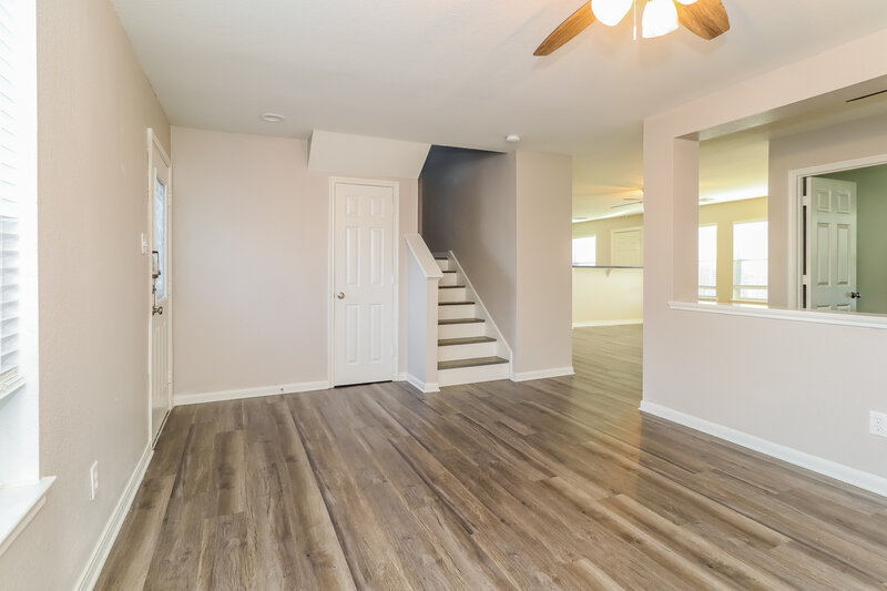 2,320/Mo, 7023 Falling Cherry Pl Houston, TX 77049 Living Room View
