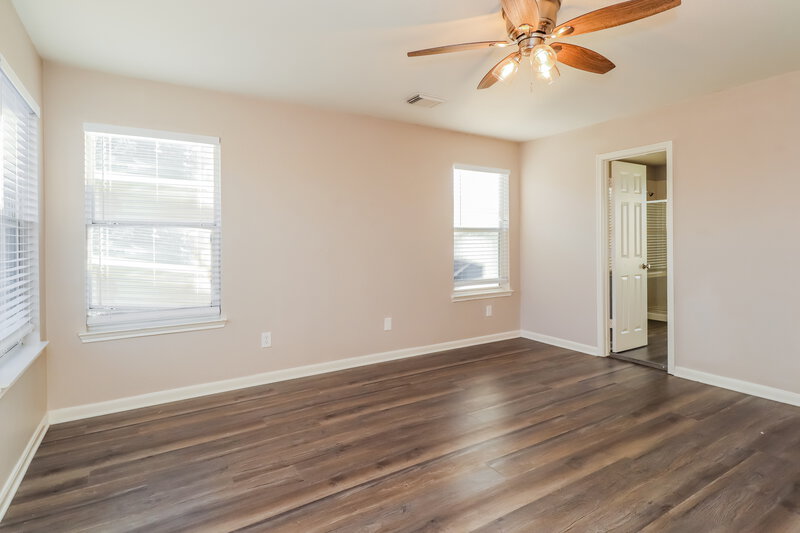 2,320/Mo, 7023 Falling Cherry Pl Houston, TX 77049 Main Bedroom View