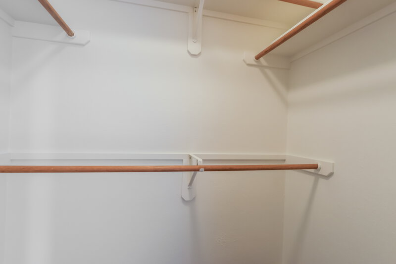 2,000/Mo, 13607 Country Pine Ct Tomball, TX 77375 Walk In Closet View