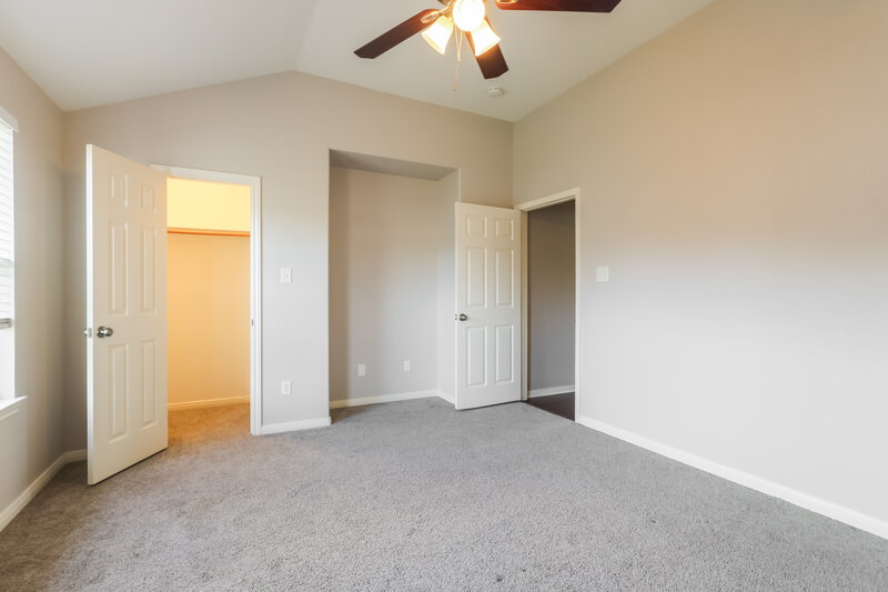2,000/Mo, 13607 Country Pine Ct Tomball, TX 77375 Bedroom View