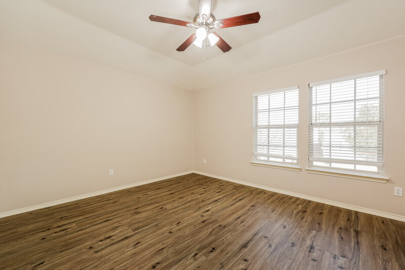 3,530/Mo, 20206 Glacier Falls Dr Tomball, TX 77375 Main Bathroom View