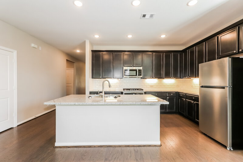 2,280/Mo, 31306 Mallet Cv Fulshear, TX 77441 Dining Room View