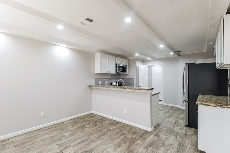 2,015/Mo, 8111 Greens Rd Humble, TX 77396 Dining Room View