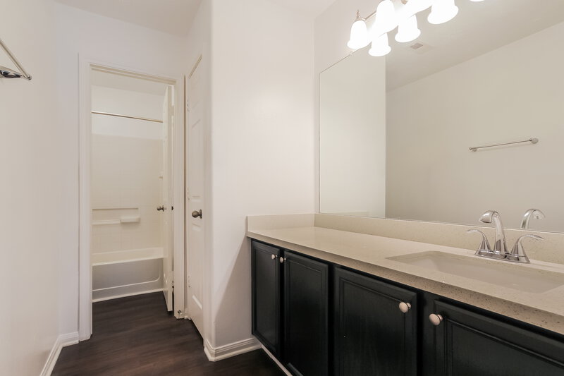 1,975/Mo, 3626 Maris Way Humble, TX 77338 Bathroom View