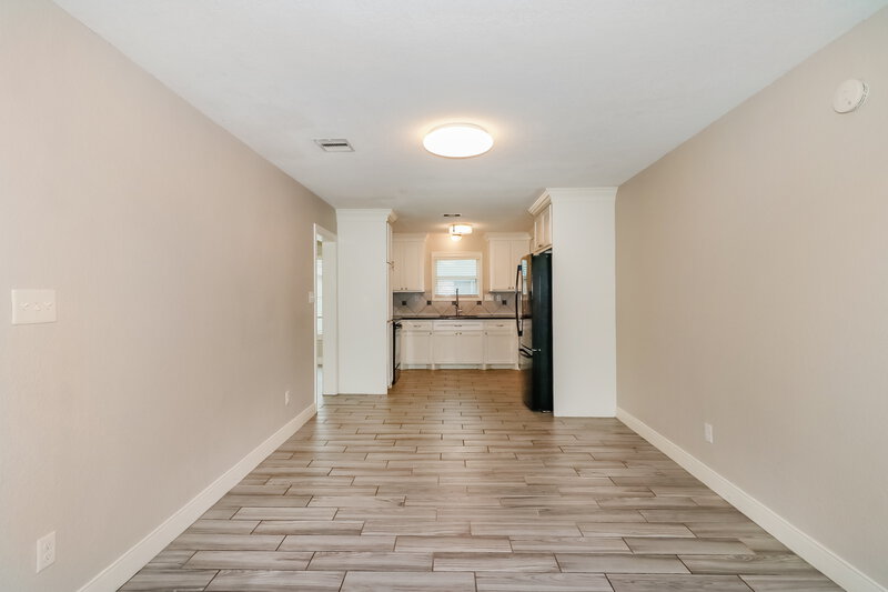 2,015/Mo, 1140 Glenda St Pearland, TX 77581 Dining Room View