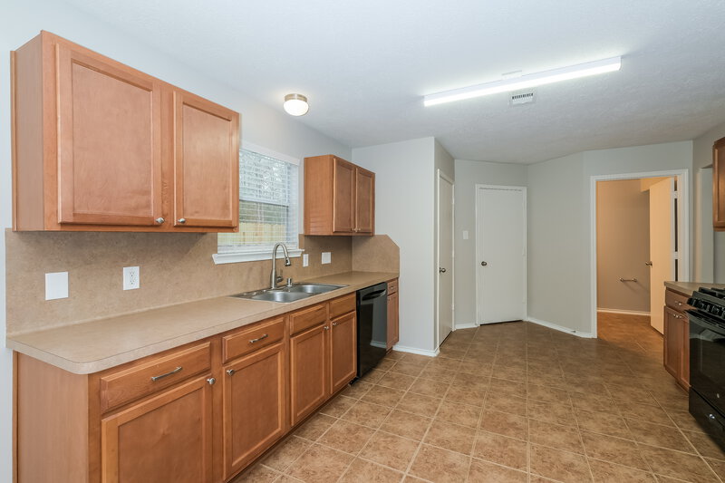 2,250/Mo, 7219 Cool Springs Ct Magnolia, TX 77354 Kitchen View