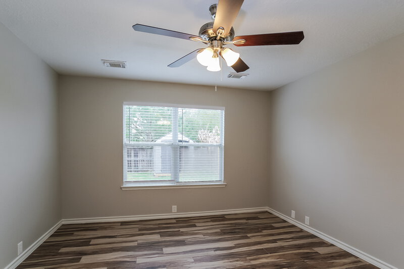 1,715/Mo, 18207 Trinity Knoll Way Humble, TX 77346 Main Bedroom View