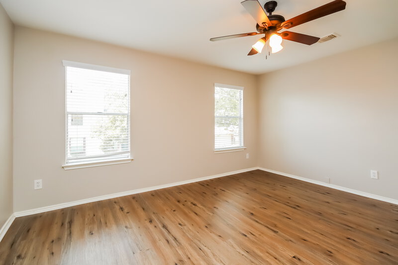 2,485/Mo, 1710 Valero St Friendswood, TX 77546 Main Bedroom View 3