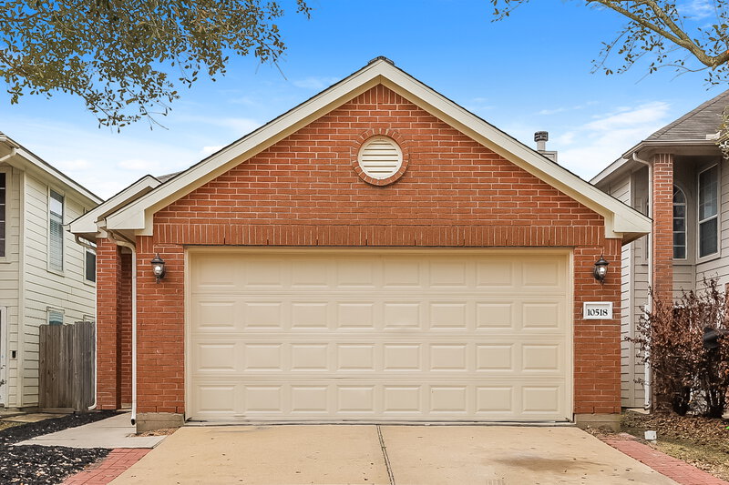 2,155/Mo, 10518 Southway Bend Ln Houston, TX 77034 External View