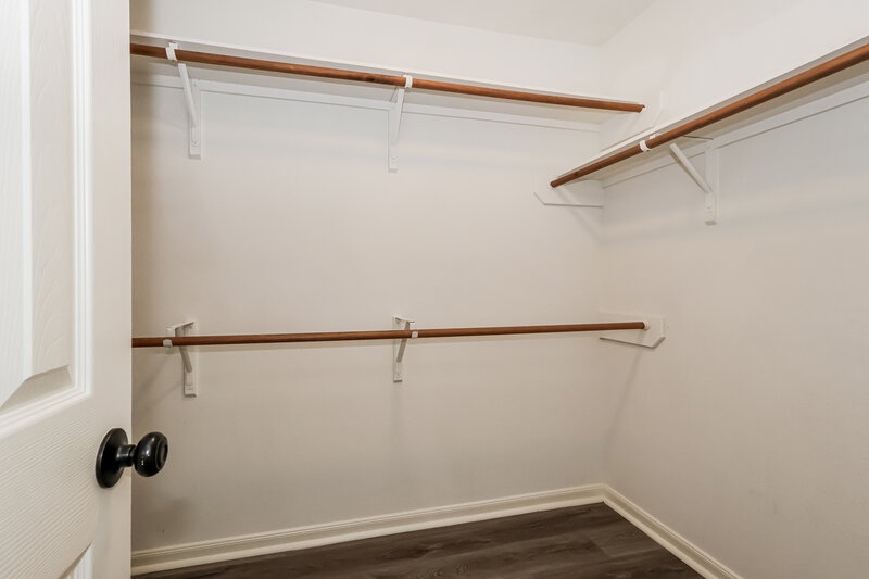 2,055/Mo, 10518 Southway Bend Ln Houston, TX 77034 Walk In Closet View