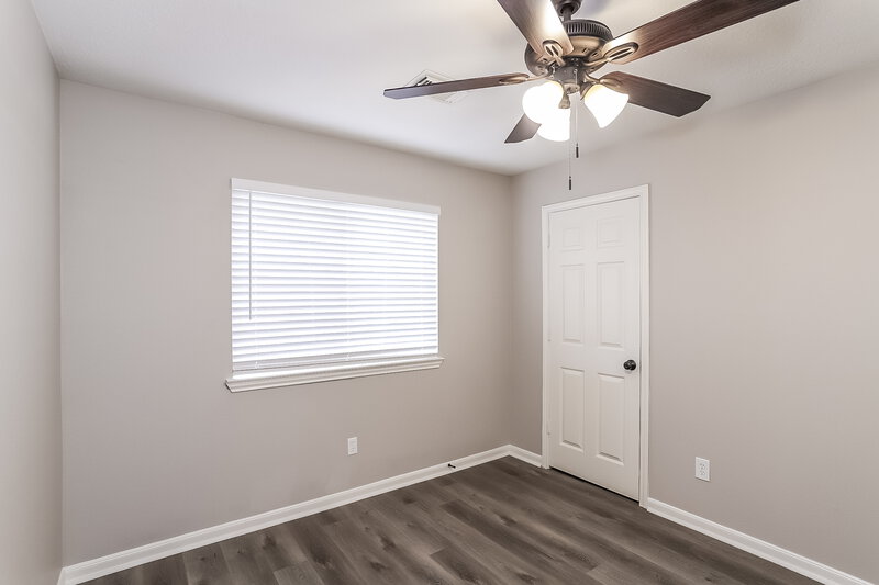2,195/Mo, 10518 Southway Bend Ln Houston, TX 77034 Bedroom View 2