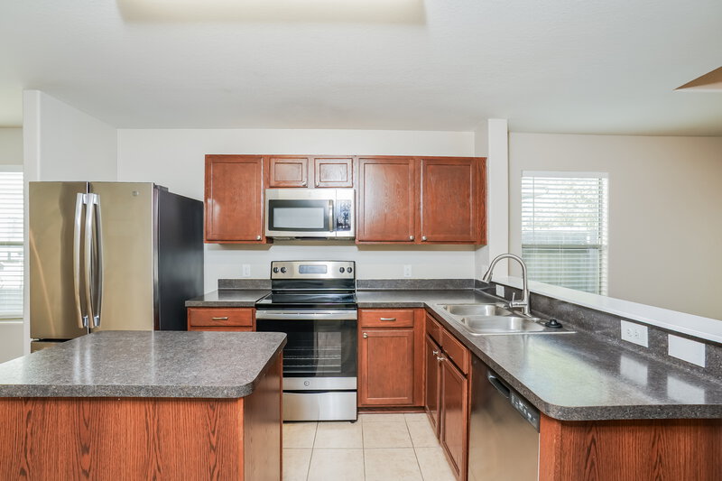 1,740/Mo, 9614 Brandon Rock Lane Houston, TX 77044 Kitchen View