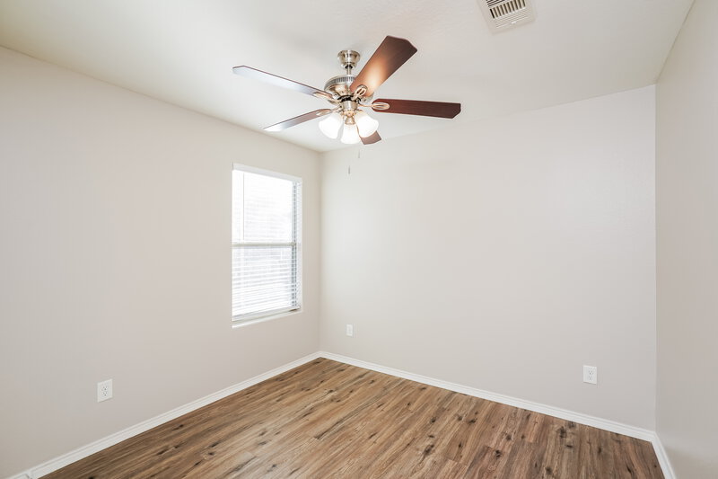 1,740/Mo, 9614 Brandon Rock Lane Houston, TX 77044 Bedroom View 3