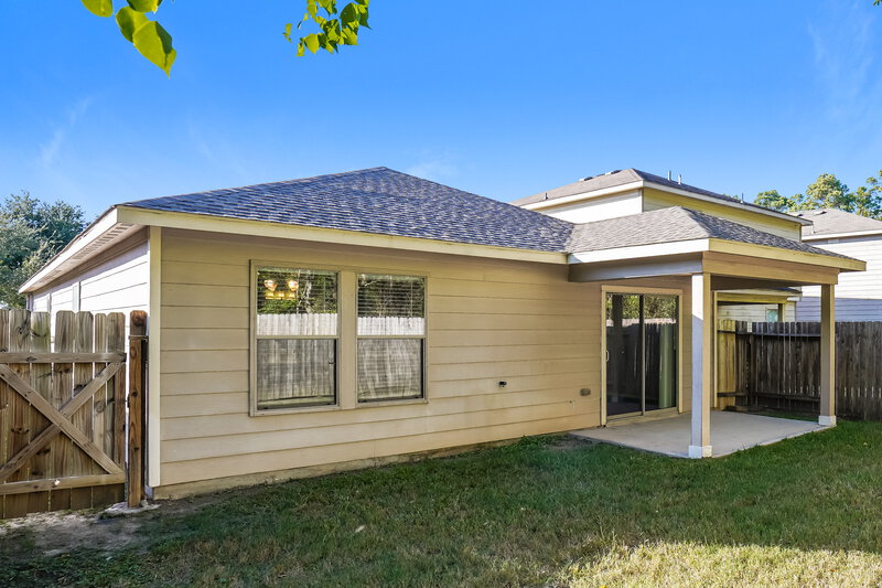 1,740/Mo, 9614 Brandon Rock Lane Houston, TX 77044 Rear View
