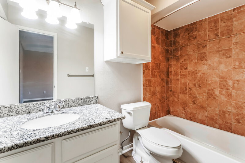 1,795/Mo, 2014 Sekola Ln Spring, TX 77386 Main Bathroom View