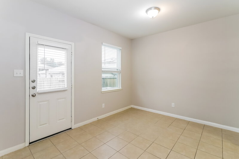 1,995/Mo, 12074 Fairquarter Ln Pinehurst, TX 77362 Dining Room View