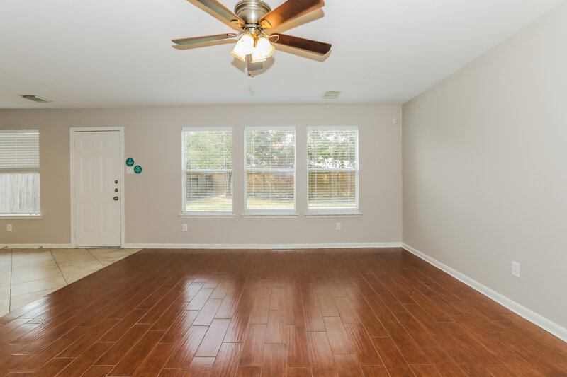 2,325/Mo, 20635 Springlight Ln Spring, TX 77379 Living Room View 2