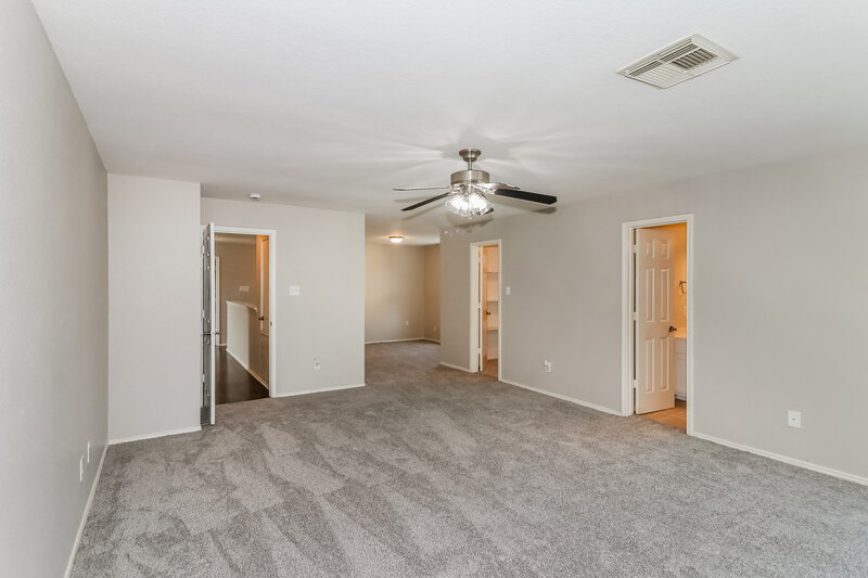 1,700/Mo, 5006 Roth Forest Ln Spring, TX 77389 Main Bedroom View 2