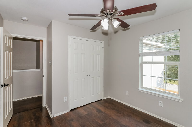 1,700/Mo, 5006 Roth Forest Ln Spring, TX 77389 Bedroom View 2