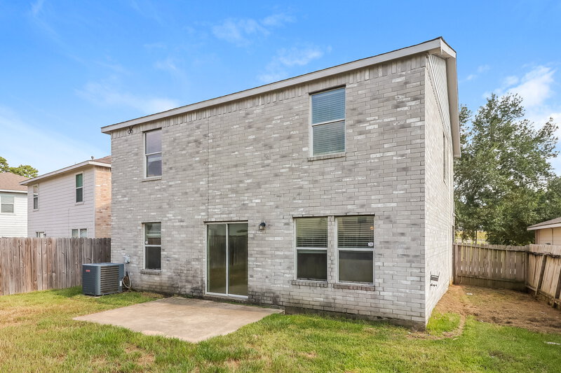 1,700/Mo, 5006 Roth Forest Ln Spring, TX 77389 Rear View