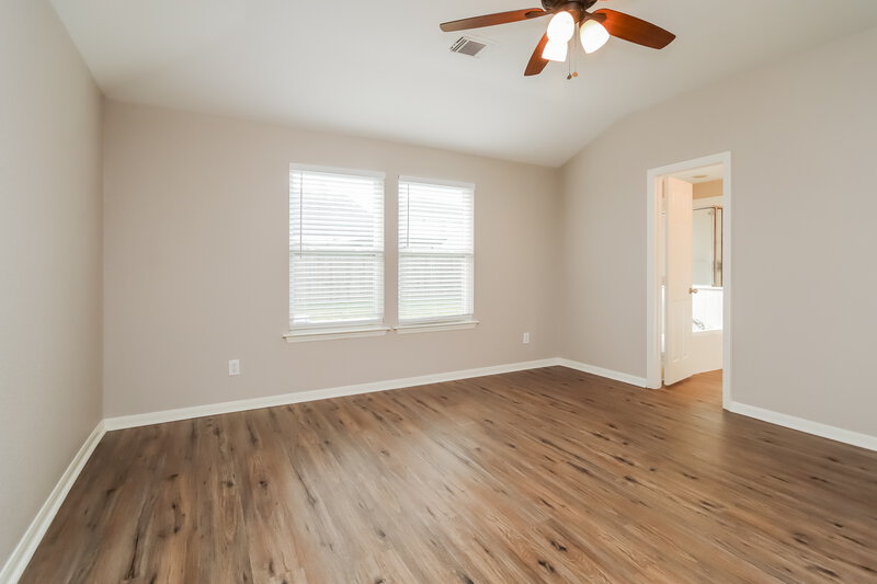 2,300/Mo, 21103 Spur Ridge Ct Richmond, TX 77406 Main Bedroom View