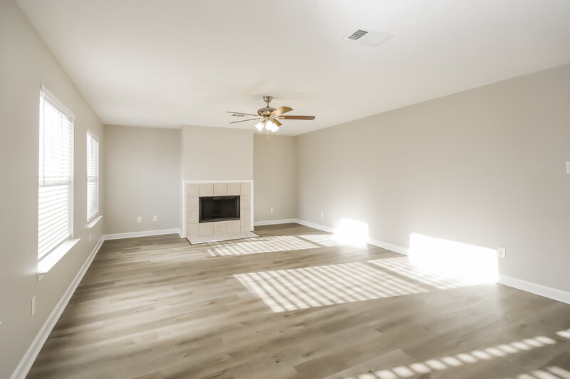2,505/Mo, 3134 Rainpark Ln Katy, TX 77449 Living Room View