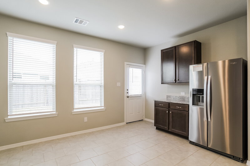 1,910/Mo, 25726 Northpark Palm Dr Porter, TX 77365 Kitchen View