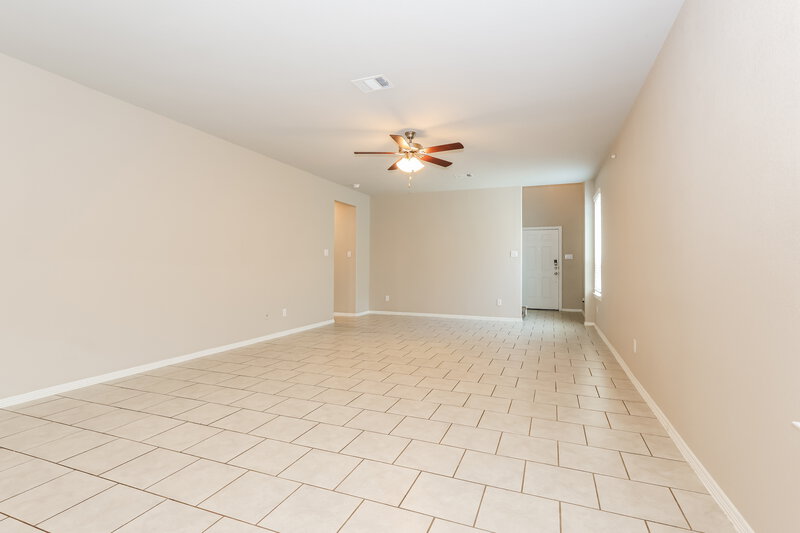 2,285/Mo, 25726 Northpark Palm Dr Porter, TX 77365 Living Room View 3