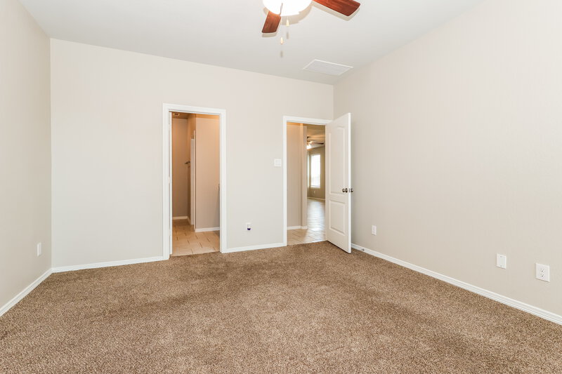 2,285/Mo, 25726 Northpark Palm Dr Porter, TX 77365 Main Bedroom View 2