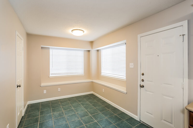2,620/Mo, 4401 Plover Dr Seabrook, TX 77586 Breakfast Nook View