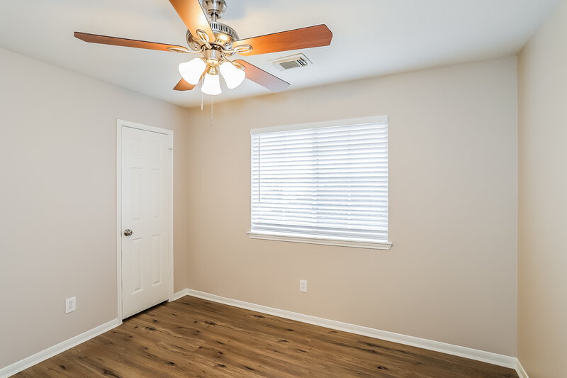 2,620/Mo, 4401 Plover Dr Seabrook, TX 77586 Bedroom View 2