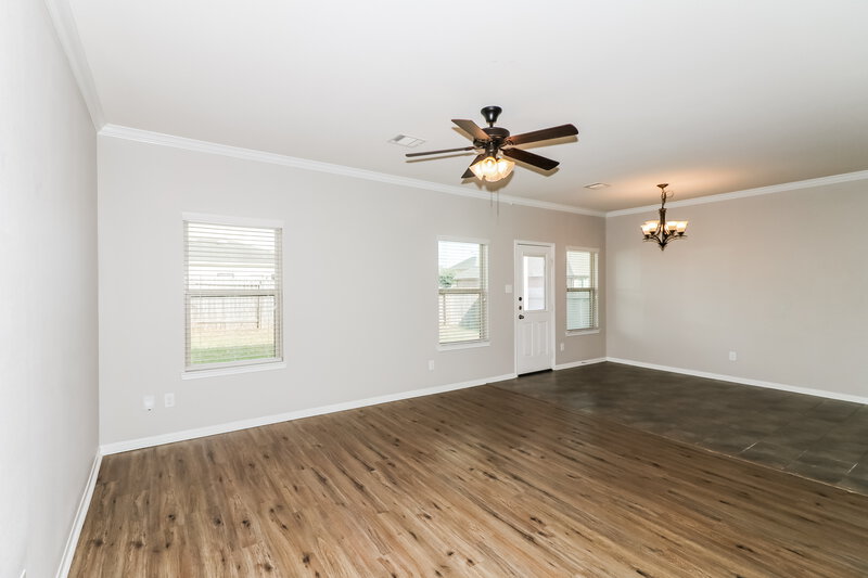 3,170/Mo, 9222 Chloe Dr Houston, TX 77044 Living Room View