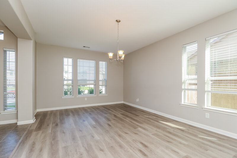 2,720/Mo, 443 Oak Chase Dr Conroe, TX 77304 Dining Room View