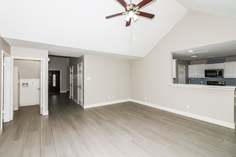 2,400/Mo, 6026 Egypt Dr Pasadena, TX 77505 Living Room View 2