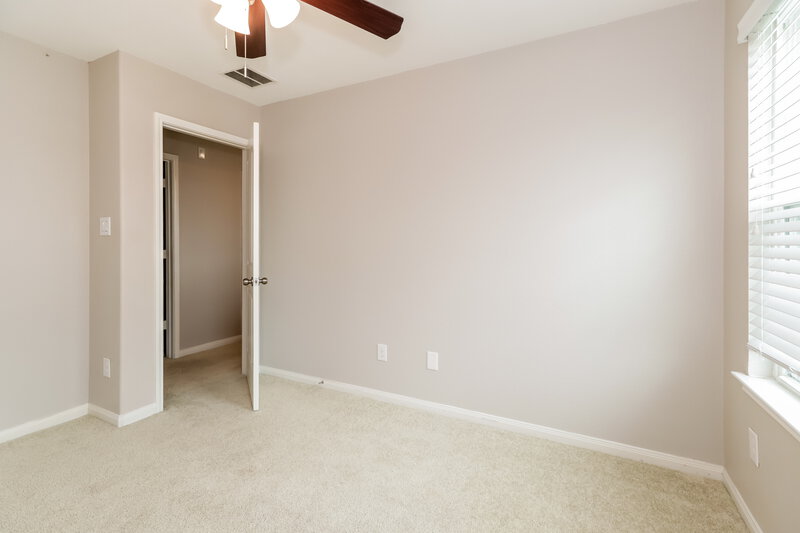 1,910/Mo, 13203 Alderfield Rd Houston, TX 77044 Bedroom View