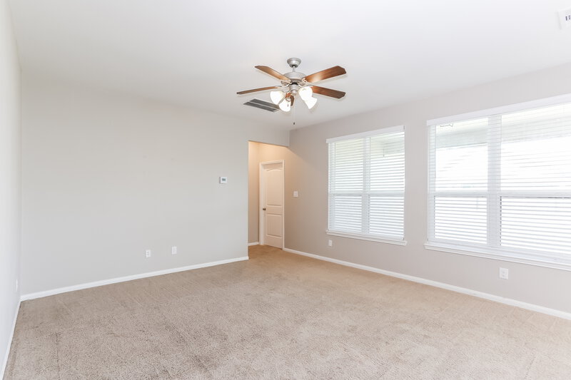 2,335/Mo, 13219 Adolpho Dr Houston, TX 77044 Living Room View