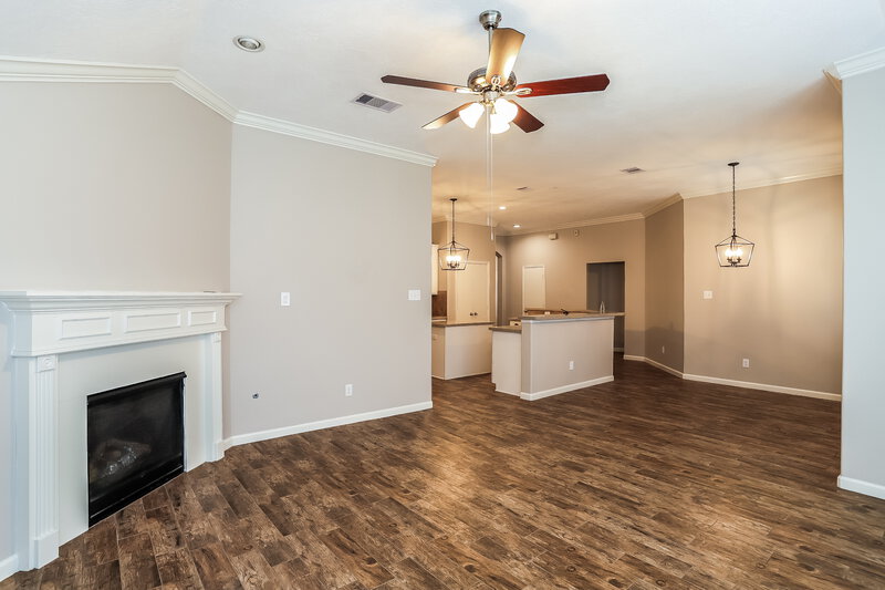 2,115/Mo, 903 Blair Field Ln Fresno, TX 77545 Family Room View