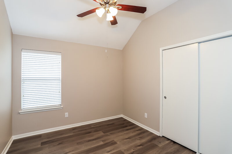 2,115/Mo, 903 Blair Field Ln Fresno, TX 77545 Bedroom View 2