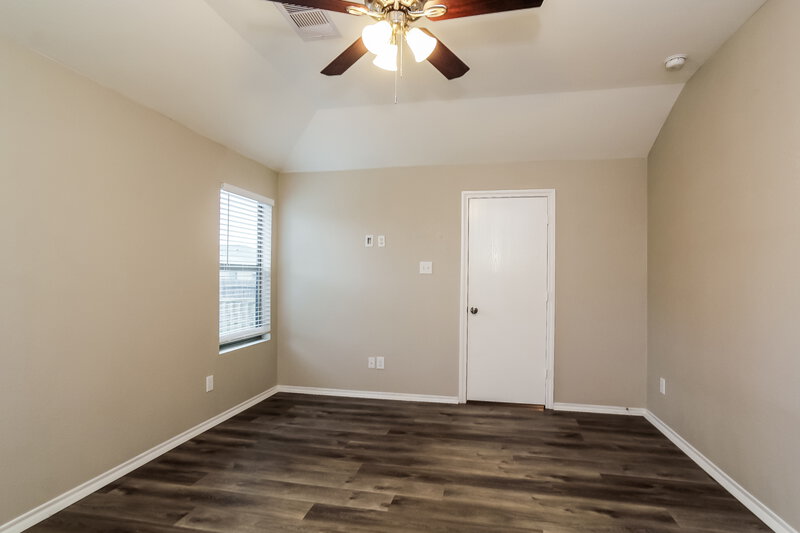 1,700/Mo, 801 Lovebug Ln Conroe, TX 77301 Main Bedroom View 2
