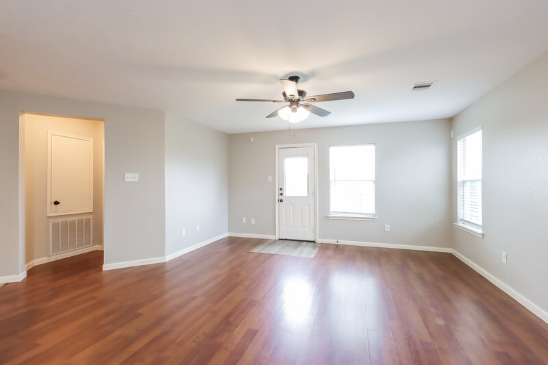 1,810/Mo, 29129 Legends Wick Dr Spring, TX 77386 Living Room View