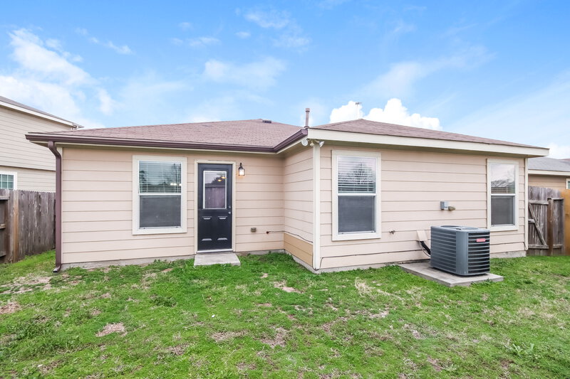 1,810/Mo, 29129 Legends Wick Dr Spring, TX 77386 Rear View