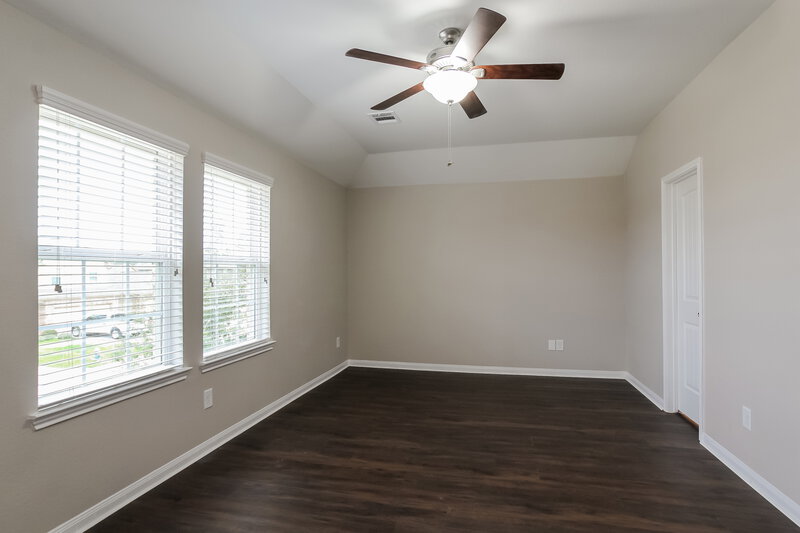 2,200/Mo, 10302 Urban Oak Trl Houston, TX 77044 Bedroom View